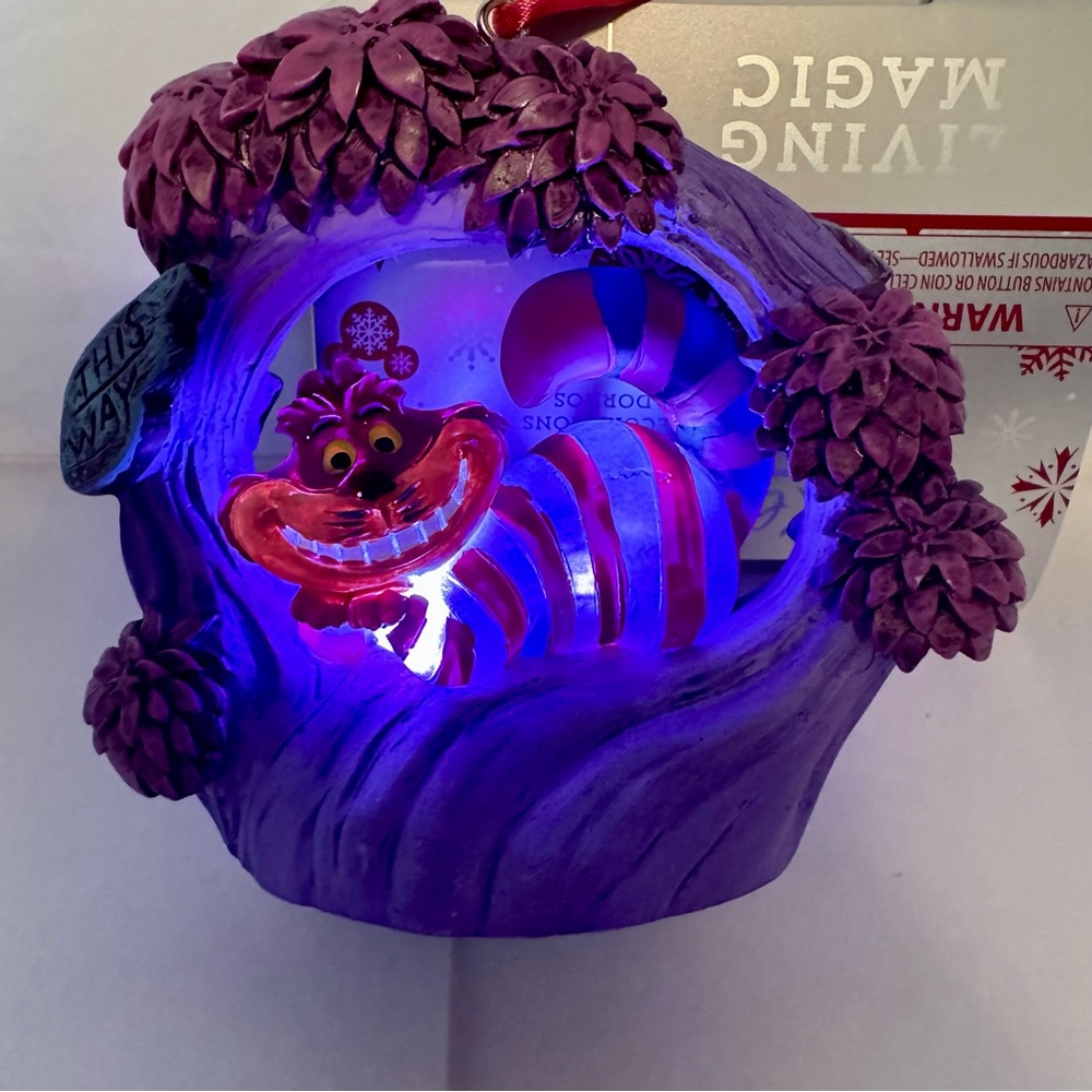NWT. Disney Cheshire Cat Light-Up Living Magic Sketchbook Ornament - Picture 3 of 11